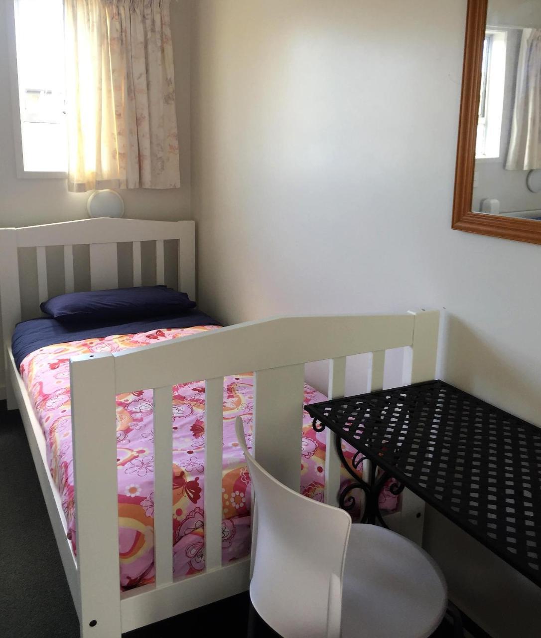 Tripinn Modern Motels & Affordable Accommodation Westport Dış mekan fotoğraf